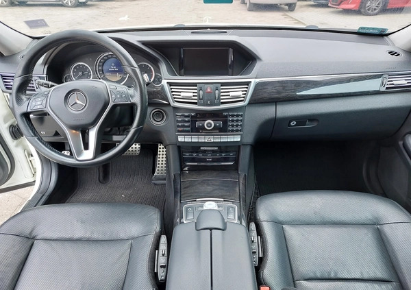 Mercedes-Benz Klasa E cena 45000 przebieg: 277891, rok produkcji 2010 z Zamość małe 352